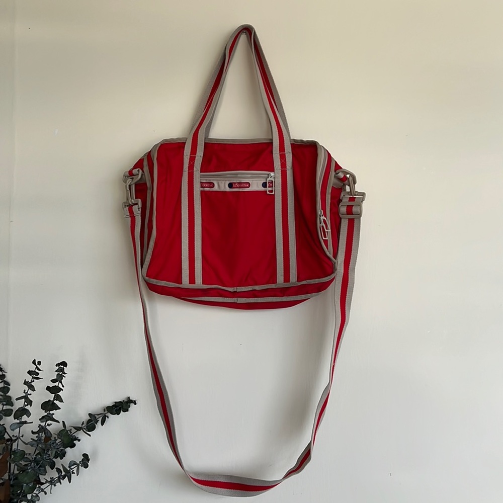 Lesportsac Deluxe Pullman On the Go Bag